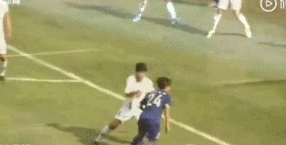 帅啊！王霜内切晃过对手，左脚上演圆月弯刀破门