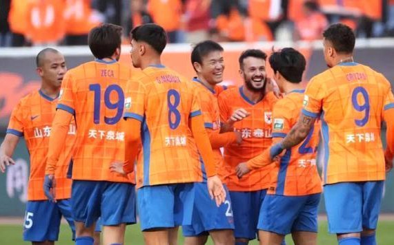 泰山前场三叉戟：高薪包袱难共存