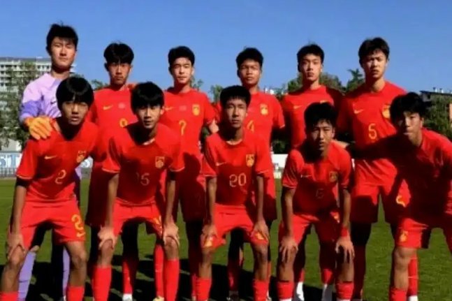 沙明认小将，家长感恩：平凡互动见真情