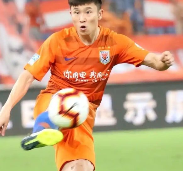 如何看待周海滨坚持后场组织进攻，球迷看得心惊肉跳？
