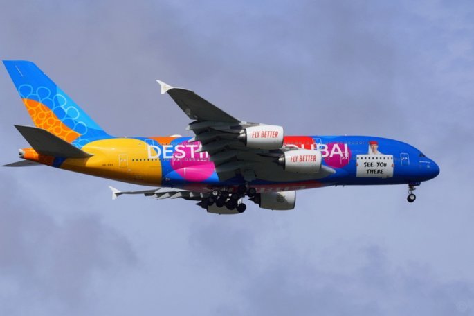 阿联酋航空推出阿森纳冠军主题A380彩绘机，致敬英超新王