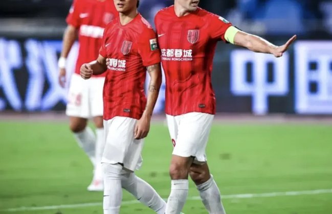 男足历史最佳前锋排行榜：10、张玉宁9、小王涛8、谢晖7、武磊6、黎兵5、李金羽4、杨晨3、高峰2、于根伟1、宿茂臻