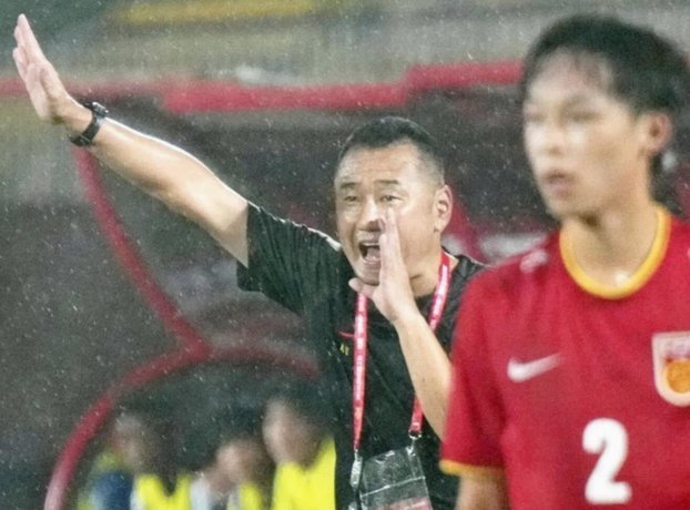 功勋主帅大卫阿尔马赞离任U16国足