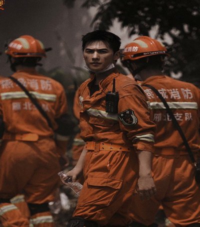 警惕乌兹别克式低谷