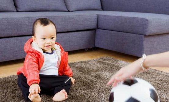 嗨球的孩子有一个大关口——发育关