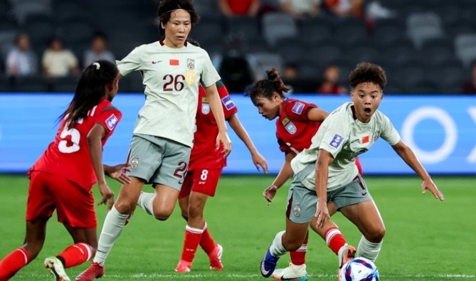 张琳艳头槌王霜中柱中国女足1-1战平乌兹别克斯坦