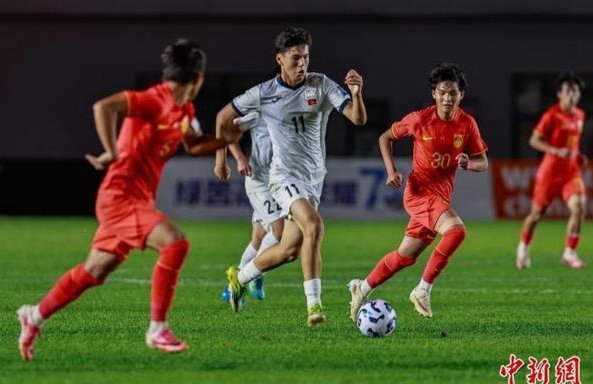 远射点火！国少3-3平吉尔