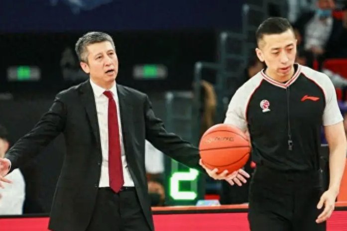 中国篮协主席郭振明:郭士强教练在我眼里，就是单纯，甚至有点可爱